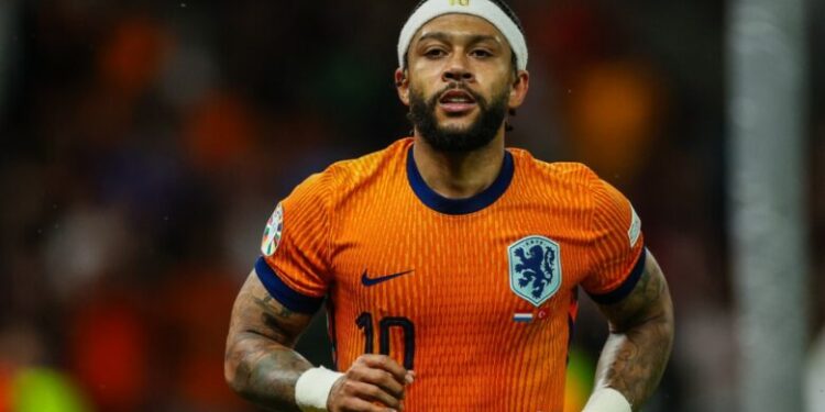 Pothuajse e kryer, Depay transferohet në Brazil si lojtar i lirë
