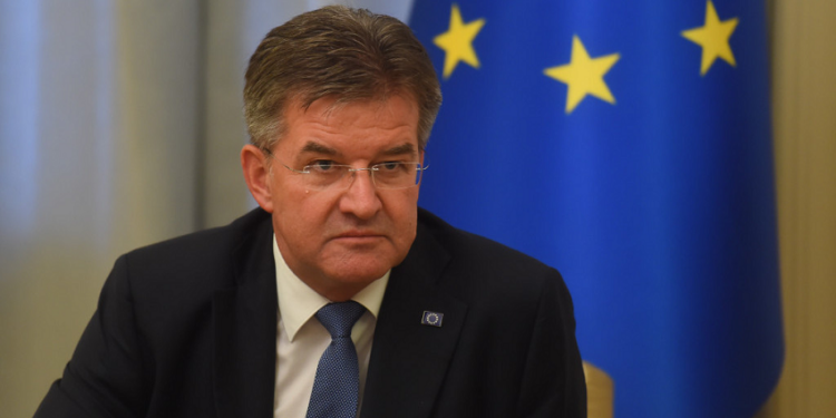 Lajçak paralajmëron vizitë në Kosovë për dialogun Kosovë – Serbi