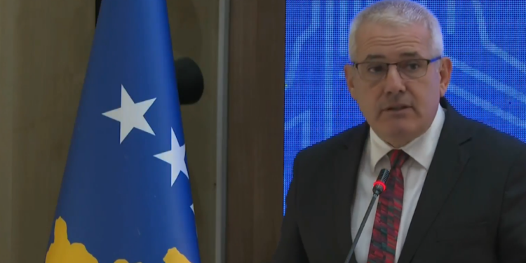 Sveçla: Reforma në Administratën Publike dita ditës po përmirësohet