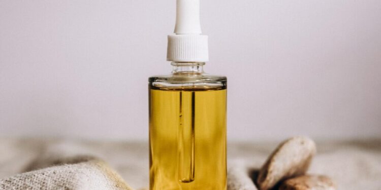 9 arsye pse duhet të përdorni serumin e vitaminës C për lëkurën