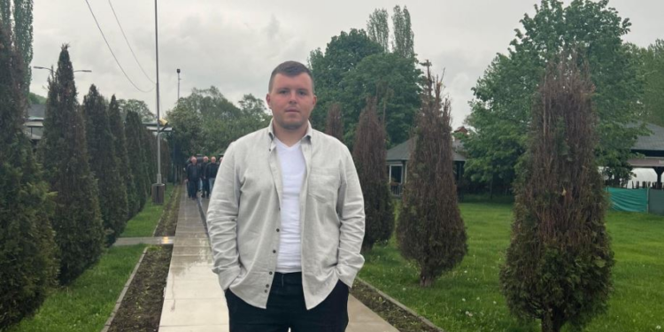 Familja Berisha hap dyert për të pame për djalin e tyre që vdiq aksidentalisht në vendin e punës në Slloveni