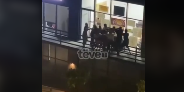 Pas rrahjes masive në “Emshir”, shtatë persona arrestohen për lëndim të rëndë trupor