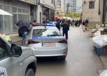 Gjashtë plumba u shkrepën në drejtim të 40-vjeçarit që u plagos sot në Mitrovicë, po trajtohet në QKUK