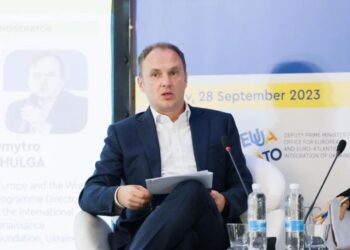 Selimi kritikon ashpër diplomacinë kosovare  