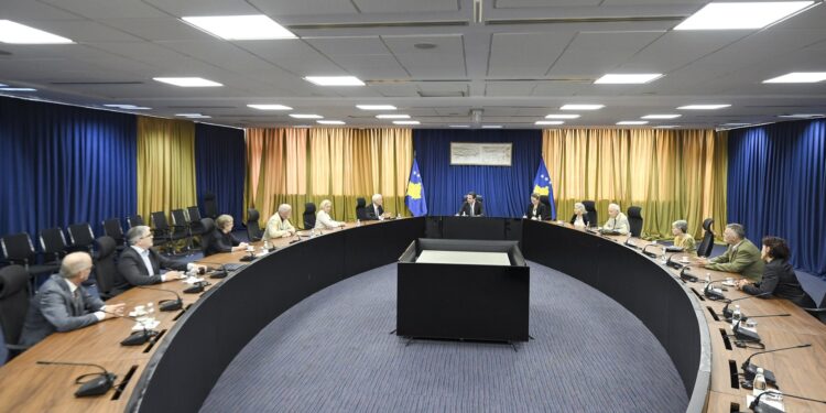 Kurti: Mbi 20% e remitancave që vijnë në Kosovë janë nga Zvicra