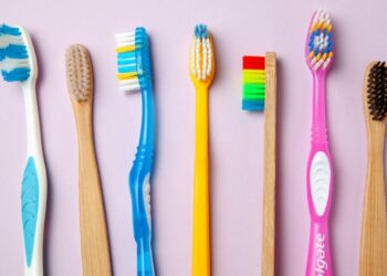 Mikrobet në furcën e dhëmbëve – Rreziqet për shëndetin