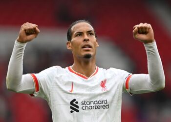 Van Dijk do ta rinovoj kontratën me Liverpoolin
