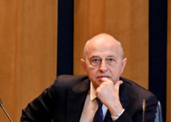 Geoana lë postin e NATO-s për të garuar për president të Rumanisë