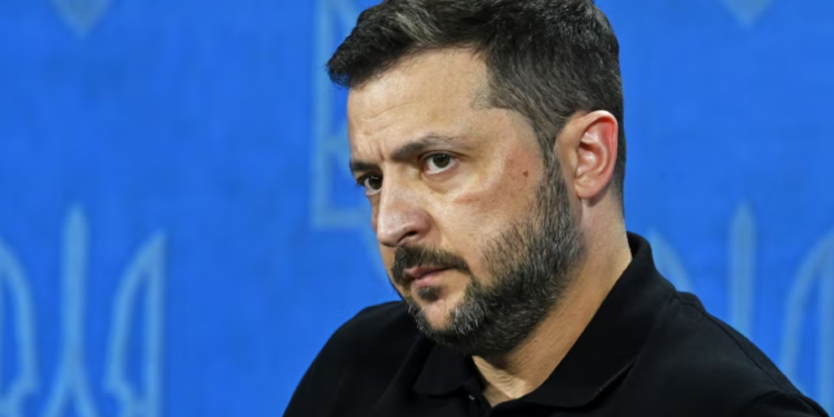 Zelensky: SHBA-ja dhe Britania s’lejojnë përdorimin e raketave me rreze të gjatë në Rusi