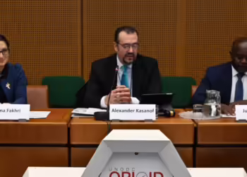 Kasanof takohet me Vuçiqin në Beograd