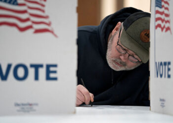 A mund të votojnë vërtet emigrantët e paligjshëm në zgjedhjet amerikane?