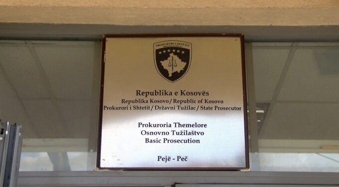 U vazhdohet edhe për 48 orë masa e ndalimit të dyshuarve për sulm ndaj kryetarit të Pejës