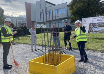 Vihet gurthemeli i punimeve për qëndrim ditor për të moshuarit në Gjilan