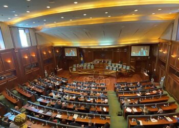 PDK-ja vendos “vijat e kuqe” për LVV-në përderisa Kusari-Lila është shefe e Grupit Parlamentar