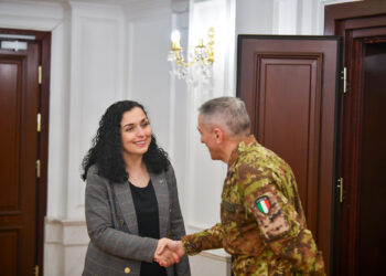 Osmani në takim me admiralin amerikan: Anëtarësimi në NATO do të kontribuojë në sigurinë e gjithë rajonit