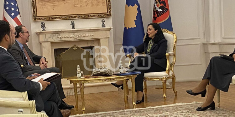 Osmani takon të dërguarin e ShBA-së për Ballkanin Perëndimor, Aleksander Kasanof