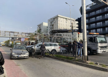 Tre persona të lënduar në aksidentin mes katër veturave në Fushë-Kosovë