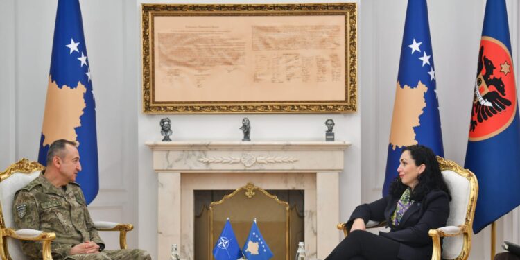 Osmani falënderon Ulutashin për përkushtimin në funksion të paqes dhe sigurisë në Kosovë