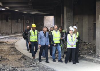 Rama thotë se tuneli i Kurrizit do të shfrytëzohet edhe për aktivitete kulturore dhe komerciale