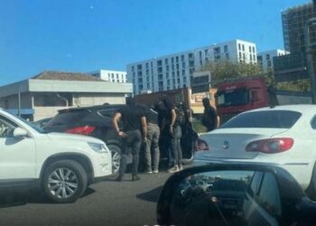 Policia: Ilir Meta nuk iu bind urdhrit, ka lëshuar fjalë fyese