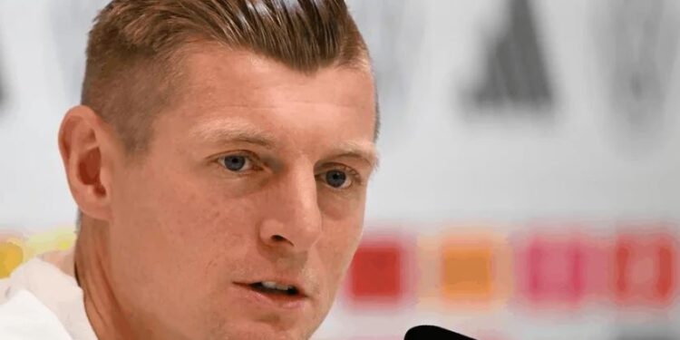 Kroosi kritikon FIFA-n