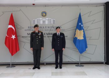 Jashari dhe Gürak pajtohen për bashkëpunim ne fushën e mbrojtjes