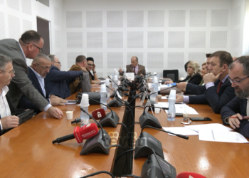KPMM dyshohet se ka lëshuar tri licenca kundërligjshëm