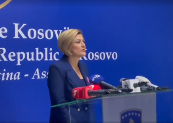 Kusari thotë se biseda me Radoiçiq është e fabrikuar, opozita e vlerëson të rrezikshme