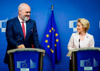 ​Von der Leyen sot në Shqipëri