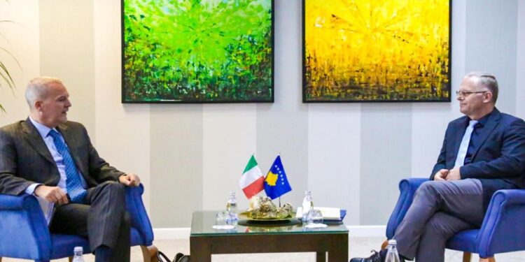 Bislimi kërkon heqjen e masave ndaj Kosovës të vendosura nga BE