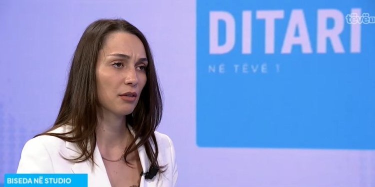 Ujkani: Raporti për vendin evidenton përparimin e Kosovës në fusha të rëndësishme