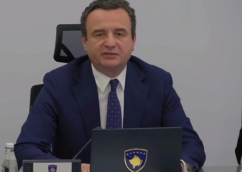 Qeveria miraton projektbuxhetin me premtimin për rritje pagash