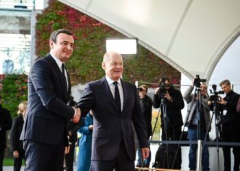Scholz kërkon normalizim të marrëdhënieve Kosovë – Serbi