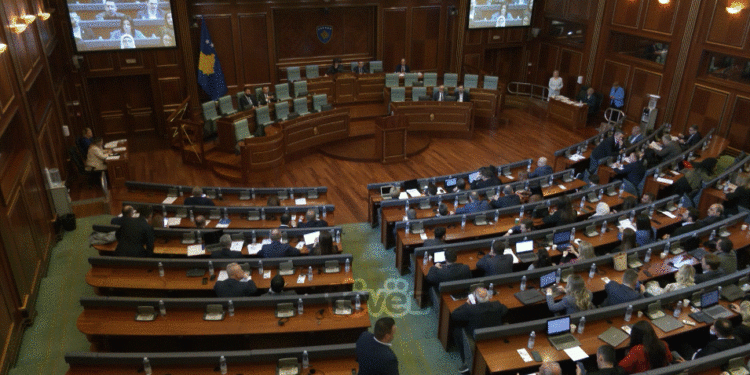 Opozita kritikon qasjen e Qeverisë në dialog me Serbinë