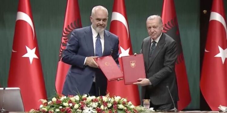 Vizita e Erdoganit në Tiranë, këto janë marrëveshjet që pritet të nënshkruhen
