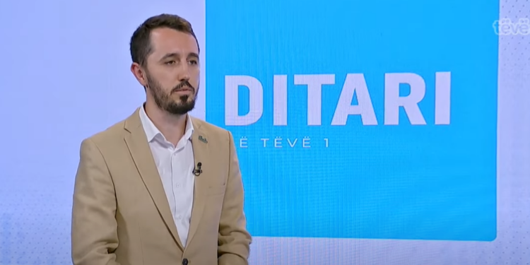 Rahimaj: Nëse Lladrovci nuk kërkon falje deri nesër do ta paraqes rastin në polici