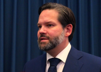 ​Eurodeputeti austriak: BE të caktojë njerëz të denjë dhe të paanshëm në proces të dialogut