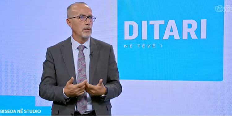 Haxhiu: 16 ushtarë të FSK-së janë ushqyer jashtë kazermës, ushqimi brenda nuk iu mjaftoi