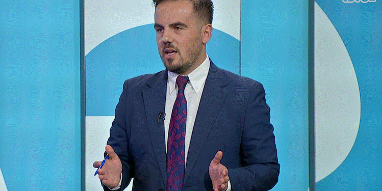 Bajrami: Në Kosovë nuk ka pasur kurrë opozitë më të dobët