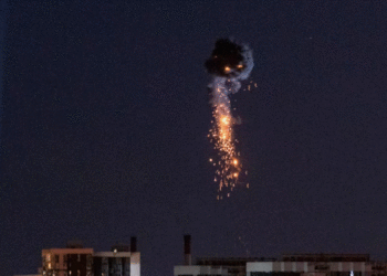 Droni rus godet një ndërtesë banimi në Kiev