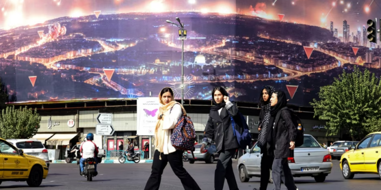 Irani thotë se dy ushtarë u vranë gjatë sulmeve izraelite