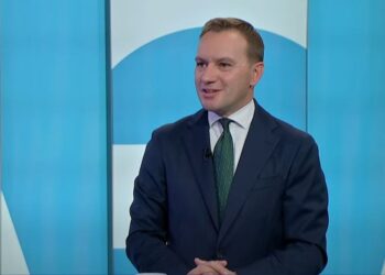 Zogaj: LVV e PDK po bllokojnë Prishtinën, rrezikojmë t’i humbim rreth 9 milionë euro