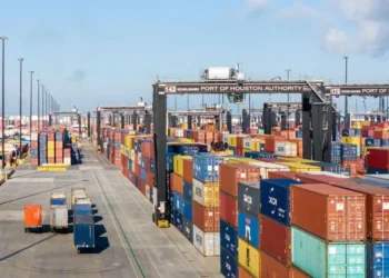 Mbyllen portet amerikane – Punëtorët në grevë