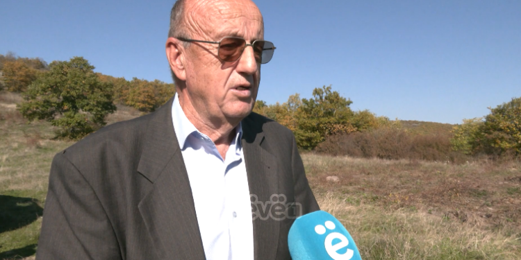 Arif Muçolli krenar që mban emrin e axhës së tij që ra dëshmor në mbrojtje të kufirit në vitin 1944