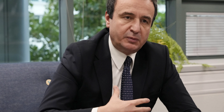 Kurti: Një Rusi e fortë e trimëron Serbinë