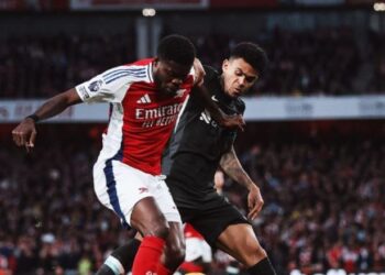 Arsenal e Liverpool ndahen me barazim
