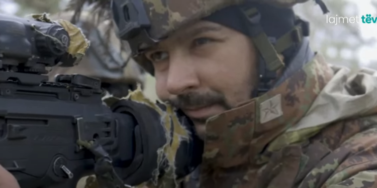 Pse NATO dislokoi në Kosovë njësi të veçantë që mund të ofrojë ndihmë në mbrojtje të skenarëve të ndryshme?