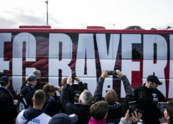 Bayerni raporton Barcelonën në UEFA pas sulmit që iu bë para se të fillonte ndeshja