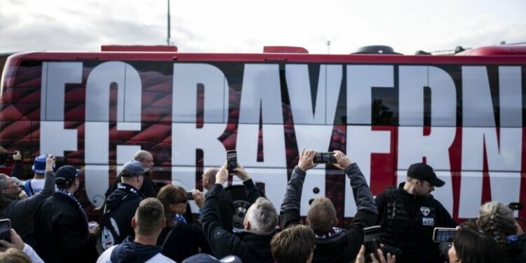 Bayerni raporton Barcelonën në UEFA pas sulmit që iu bë para se të fillonte ndeshja