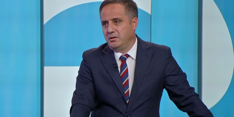 Selmanaj: Në këtë Qeveri ka korrupsion, Kurti do të intervistohet nga Prokuroria